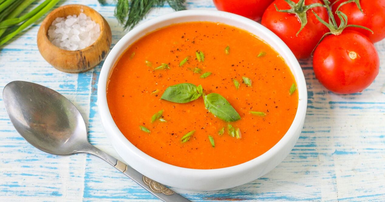 purê de sopa de tomate em um favorito da dieta